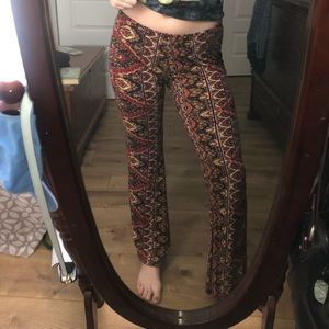 Billabong fancy pants ! Aztec print